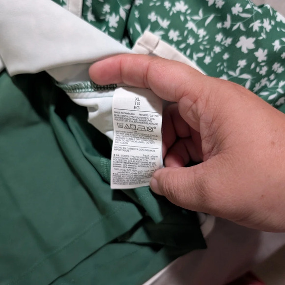 Old Navy Extra High Waisted Powersoft Ditsy Floral Skirt, XL, Kelly Green - Picture 3 of 5